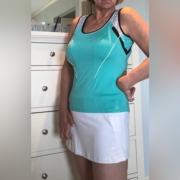 Classic tennis outfit. Bolle top and Tail skort - Picture 5 of 10
